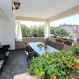 Sunny Terrace Apartament